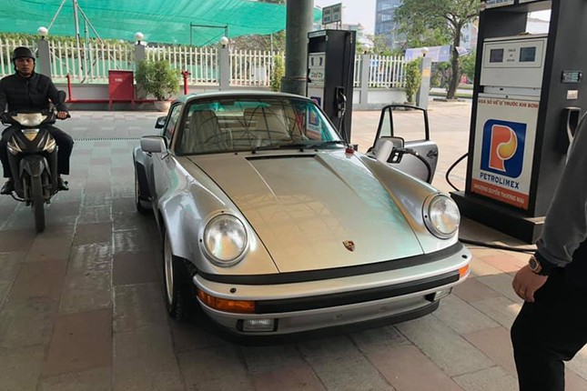 Porsche 930 nhap lau bat ngo ra bien so tai Hai Phong-Hinh-8