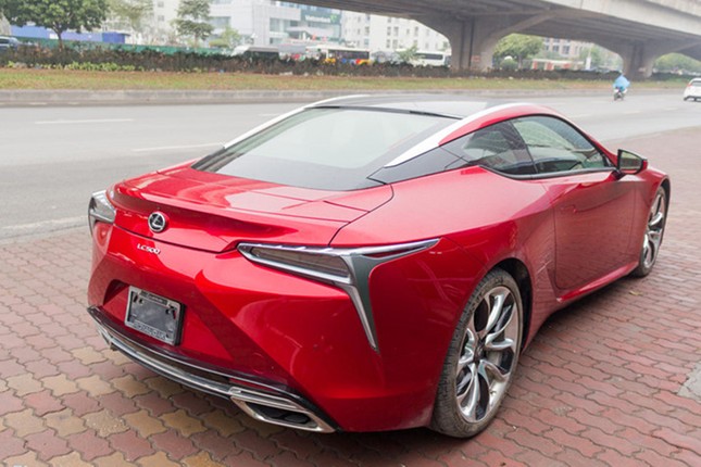 Xe Lexus LC gia 10 ty, doc nhat Viet Nam tai Ha Noi-Hinh-2