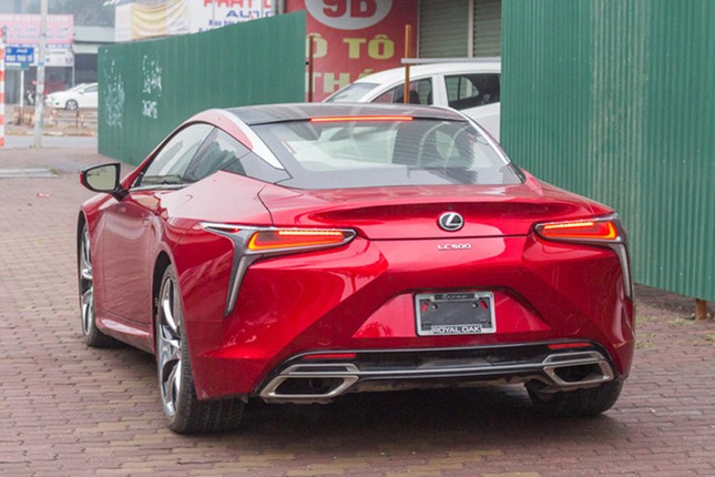 Xe Lexus LC gia 10 ty, doc nhat Viet Nam tai Ha Noi-Hinh-4