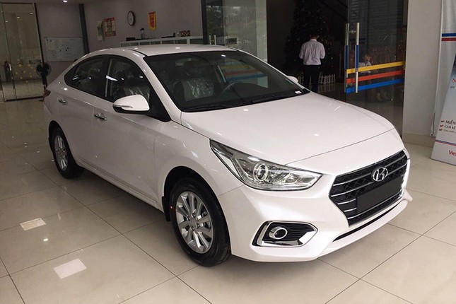 Sedan B-class Hyundai Accent 2019 gia tu 426 trieu dong co gi?