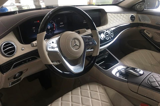 Lo danh tinh chu nhan sieu xe Mercedes-Maybach S650 2019 gan 15 ty moi ve Viet Nam-Hinh-7