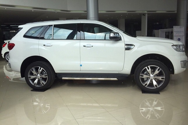 Gia xe o to Ford Everest giam soc 130 trieu dong, cam ket ban xe 'khong kem lac'-Hinh-6