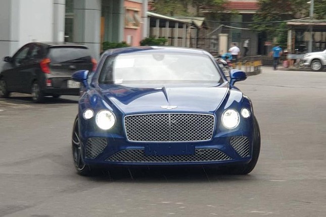 Sieu xe Bentley Continental GT First Edition hon 25 ty da ve Viet Nam-Hinh-2