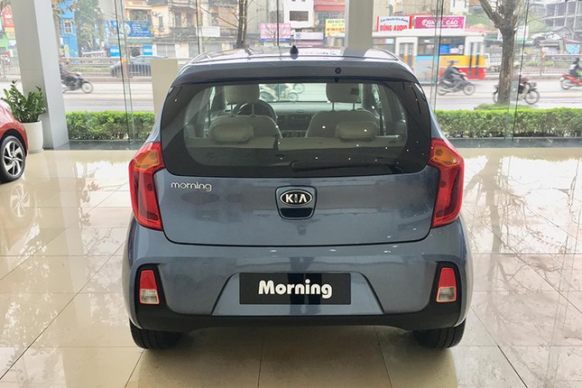 Kia Morning AT 320 trieu dong co 