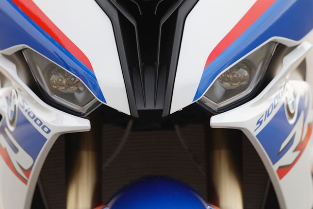 Sieu moto BMW S1000RR 2019 chi co gia tu 625 trieu dong-Hinh-4