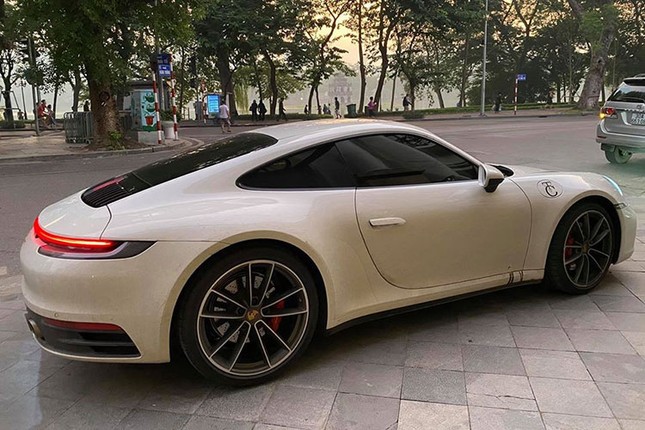 Vo chong Cuong Do la chay Porsche 911 gan 8 ty dong ra Bac-Hinh-2