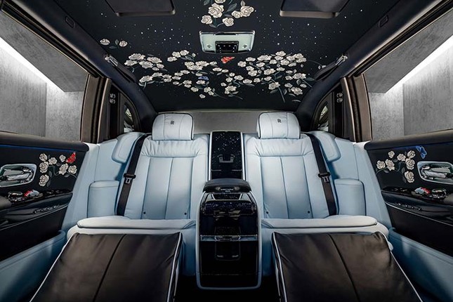 Xe sieu sang Rolls-Royce Phantom 'hoa hong': Tac pham nghe thuat-Hinh-5