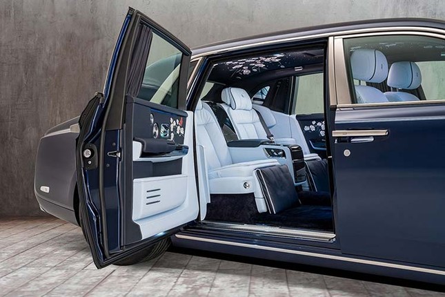 Xe sieu sang Rolls-Royce Phantom 'hoa hong': Tac pham nghe thuat-Hinh-9