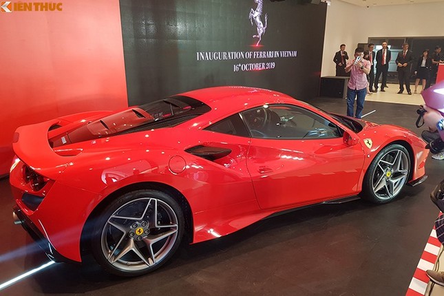 Cuong Do la chuan bi mua sieu xe Ferrari F8 Tributo hon 30 ty?-Hinh-3