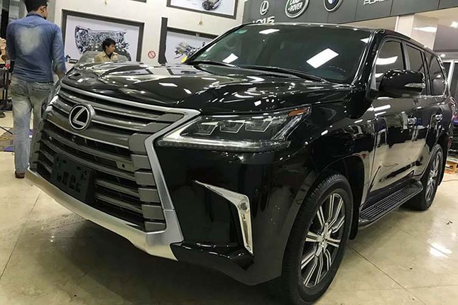 Lexus LX570 cu do thanh Super Sport chi 600 trieu dong-Hinh-2