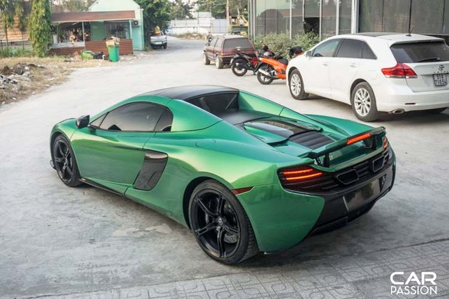 'Hut mat' nhin Diep Lam Anh tha dang ben sieu xe McLaren 650S Spider-Hinh-3