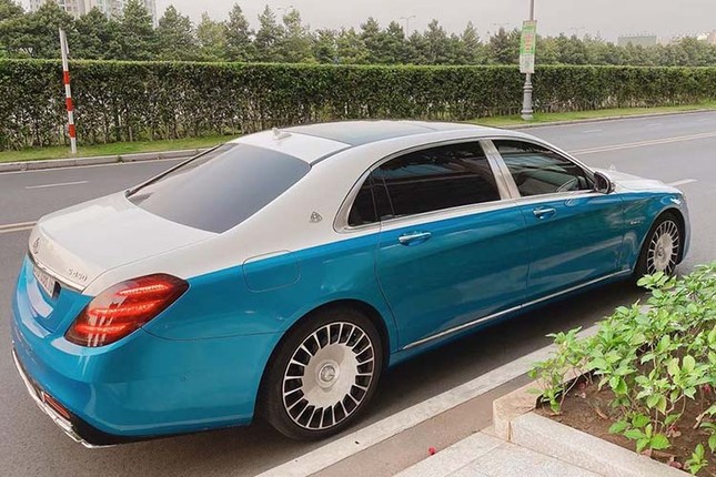 Diep Lam Anh ban Mercedes-Maybach gan 7 ty cung loi hua tang tui Chanel-Hinh-9