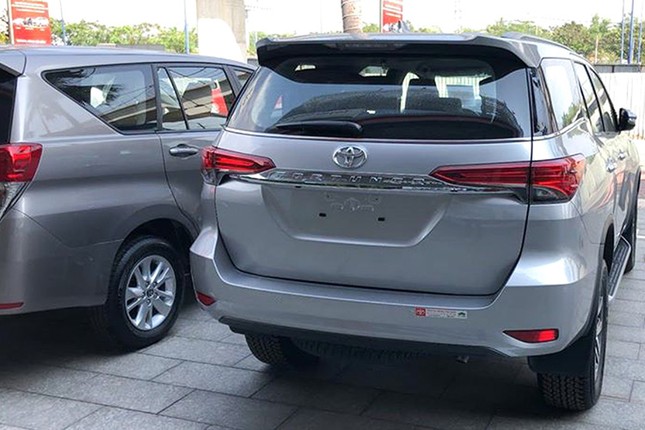 Toyota Fortuner moi giam toi 130 trieu dong tai Viet Nam-Hinh-5