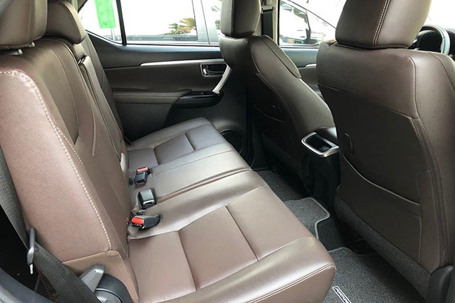 Toyota Fortuner moi giam toi 130 trieu dong tai Viet Nam-Hinh-7