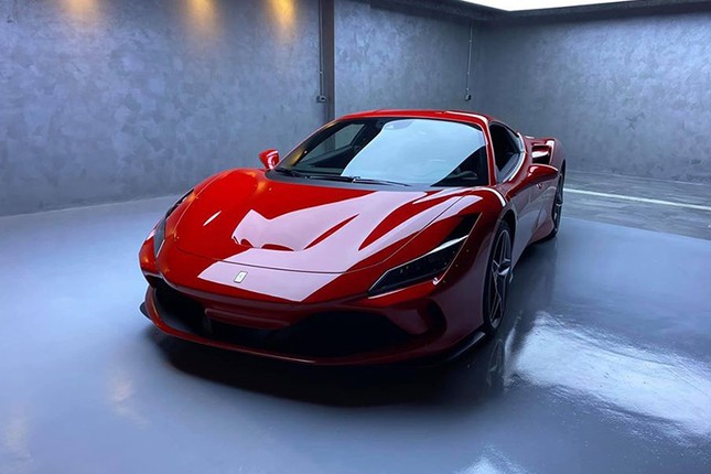 Dam Thu Trang tang sieu xe Ferrari F8 Tributo hon 30 ty cho Cuong Do la