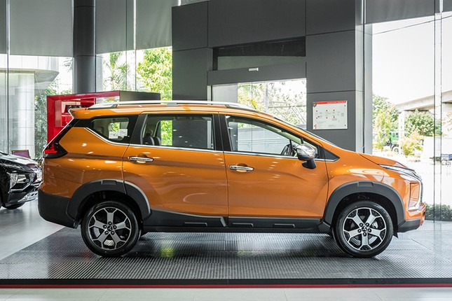 Mitsubishi Xpander Cross tu 670 trieu tai Viet Nam co gi dang mua?-Hinh-2