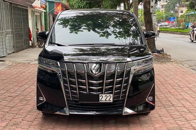 Can canh Toyota Alphard gan 4 ty dong cua ca sy Tuan Hung-Hinh-4