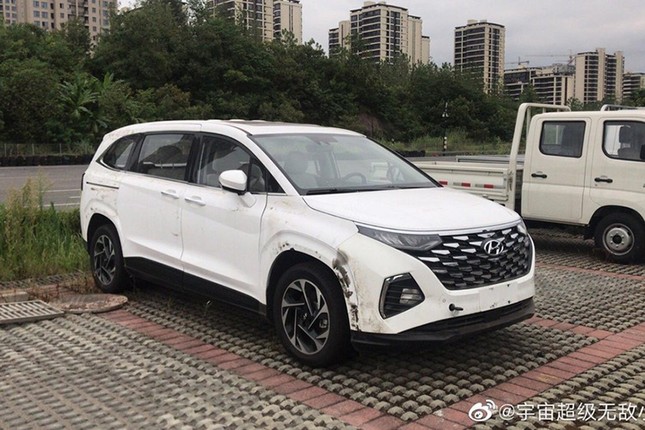 Hyundai Custo lo dien truoc ngay ra mat