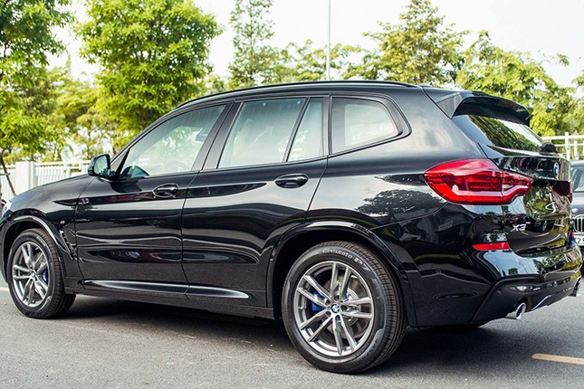 BMW X3 giam gan 300 trieu nhung van dat hon Mercedes GLC300-Hinh-2