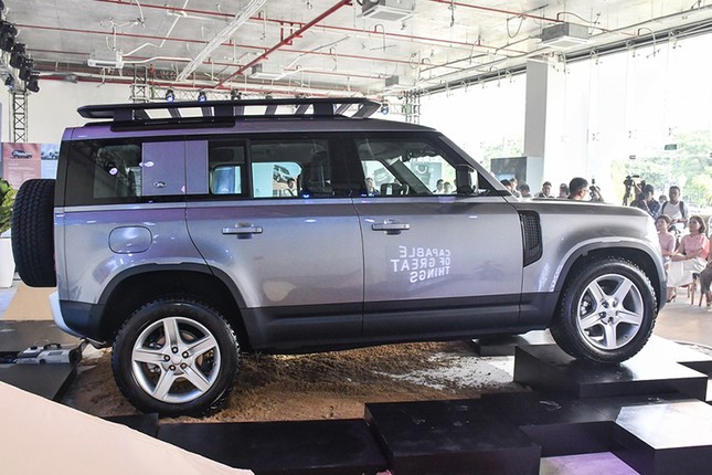 Can canh Land Rover Defender 2020 gia tu 4 ty-Hinh-2
