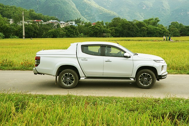 Chi tiet Mitsubishi Triton 2020 co gia tu 600 trieu dong-Hinh-14