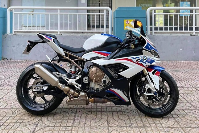 Can canh BMW S1000RR 2020 