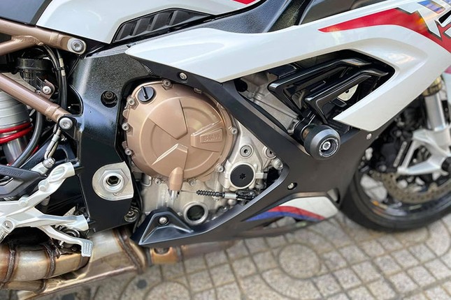 Can canh BMW S1000RR 2020 