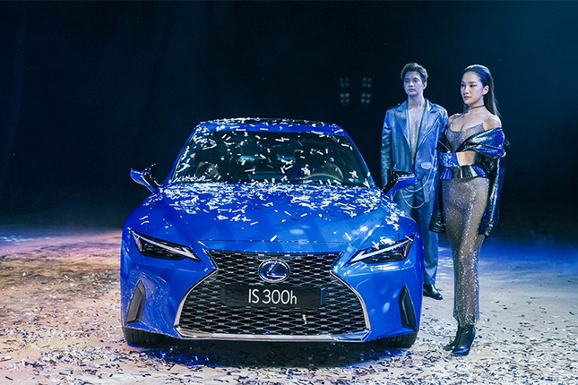 Lexus IS300 2021 gia tu 2,13 ty co gi hut khach?-Hinh-7