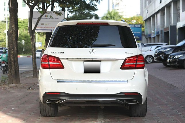 Mercedes-Benz GLS 500 chay 3 nam mat gia hon 5 ty-Hinh-4