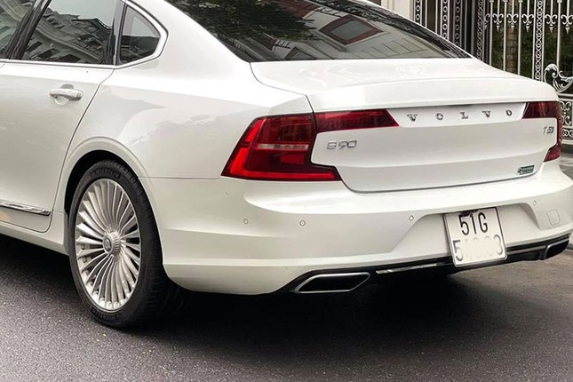 Xe sang Volvo S90 Inscription chay 4 nam lo 1 ty-Hinh-5