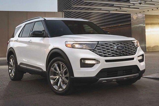 SUV Ford Explorer 2021 co phien ban gia re-Hinh-8