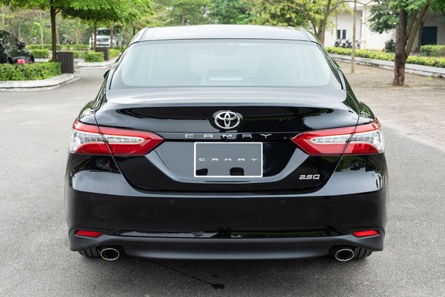 Toyota Camry co bien so tu quy 9 duoc rao hon 2 ty-Hinh-9