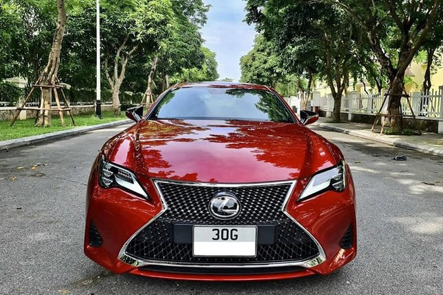 Xe sang Lexus RC 300 chay luot gia gan 3 ty dong-Hinh-3