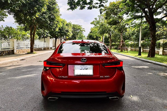 Xe sang Lexus RC 300 chay luot gia gan 3 ty dong-Hinh-6