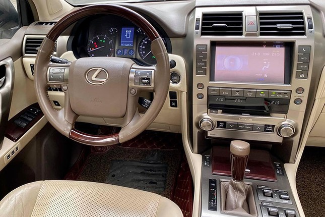 Can canh Lexus GX460 chay 5 nam gia hon 3 ty-Hinh-6