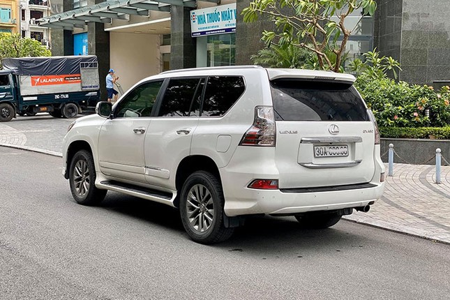 Can canh Lexus GX460 chay 5 nam gia hon 3 ty-Hinh-9