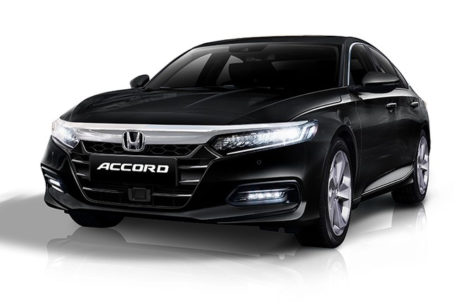 Can canh Honda Accord 2022 gia tu 1,3 ty