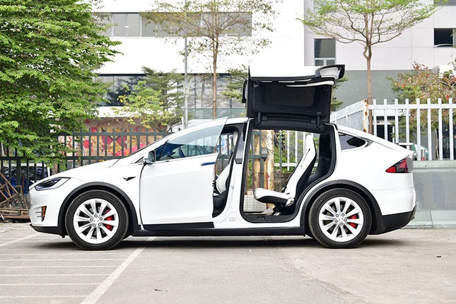 Chi tiet Tesla Model X dang rao ban hon 7 ty tai Viet Nam-Hinh-3