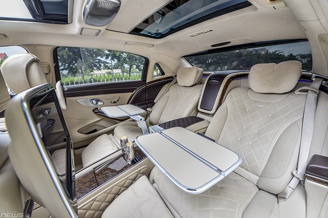 Can canh Mercedes-Maybach S600 hon 15 ty chuyen cho Hoa hau Giang My-Hinh-6