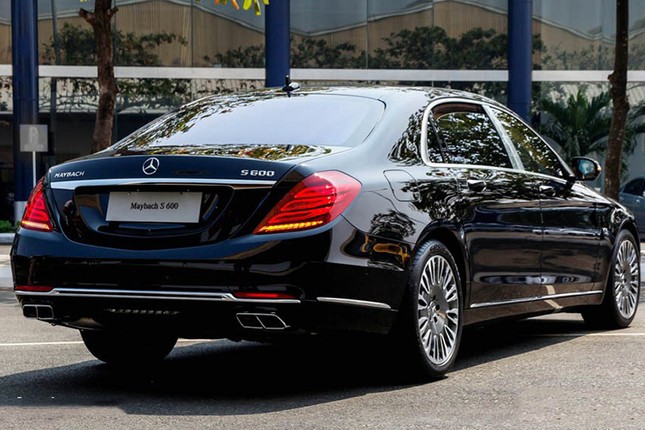 Can canh Mercedes-Maybach S600 hon 15 ty chuyen cho Hoa hau Giang My-Hinh-8