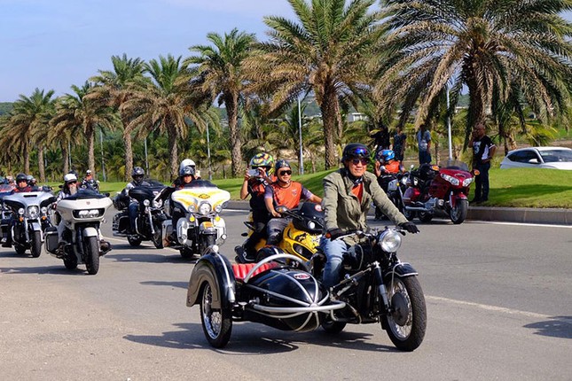 Di xem dan mo to khung tai Cam Ranh Bike Week 2022-Hinh-8