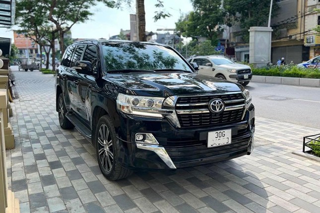 Chi tiet Toyota Land Cruiser 2021 cu hon 5 ty dong o Ha Noi