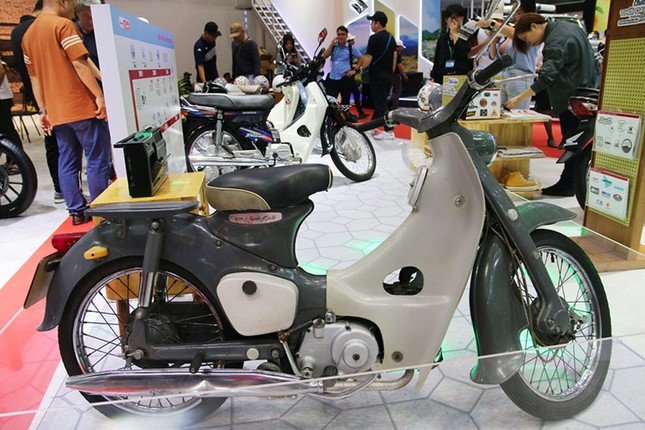 Ngam Honda Super Cub C100 – the he dau tien-Hinh-2