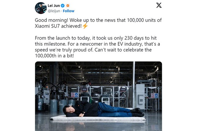 CEO Xiaomi hoc ty phu Elon Musk ky niem 10 van oto dien xuat xuong