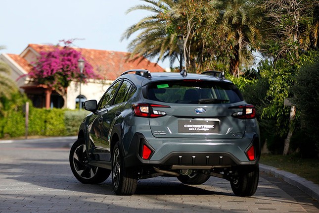 Xem Subaru Crosstrek 2024 gia tu 1,098 ty dong-Hinh-3