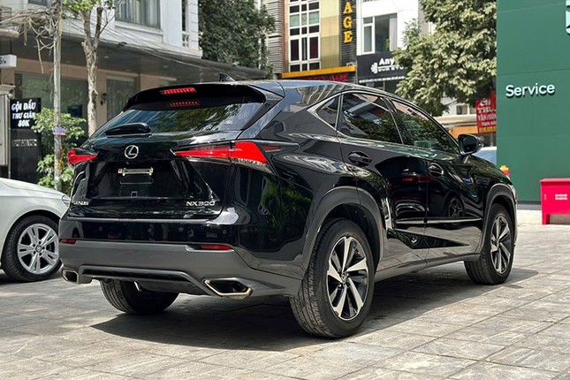 Lexus NX300 dang duoc chao ban o Ha Noi voi muc gia kho tin-Hinh-3