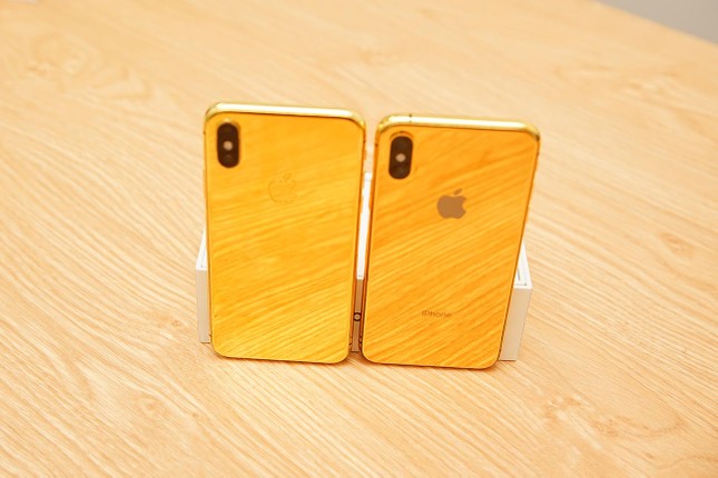 Tren tay iPhone XS ma vang hon 50 trieu dong tai Viet Nam-Hinh-2