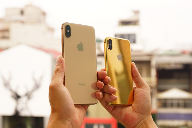 Tren tay iPhone XS ma vang hon 50 trieu dong tai Viet Nam-Hinh-8