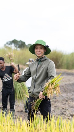 O tuoi 27, Quang Linh Vlogs da giau khet tieng-Hinh-3