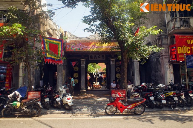 3 ngoi dinh dac biet o pho co Ha Noi